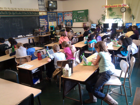 Cultura Maker na Educação – Sala de Aula Cultura Maker na Educação - Sala de Aula