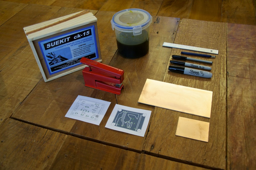 Materiais necessários para fazer placas de circuito impresso