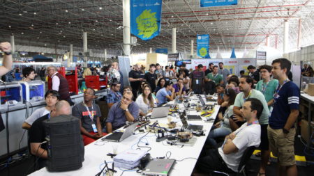 Oficina no espaço Fazedores